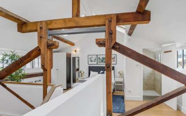 Host Stay The Cavern Quarter Loft