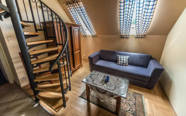 Apartment House Pater
