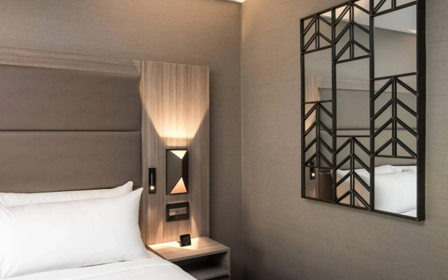 AC Hotel by Marriott Boston Cleveland Circle