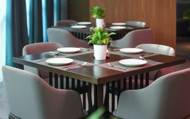 Mehood Lestie International Hotel Nancun Wanbo Metro Station Branch
