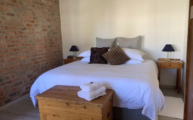 SCALI Wine LODGE