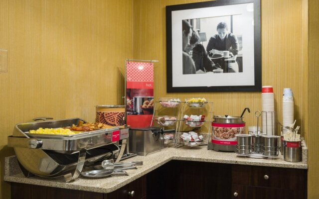 Hampton Inn Manhattan Seaport Financial District