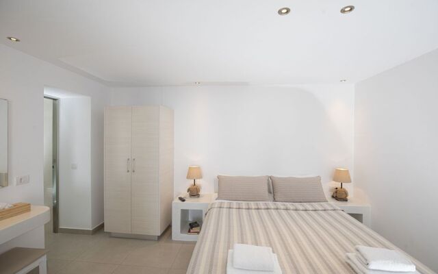 Santorini View Studios-Adults Only