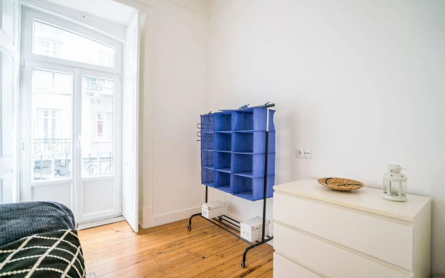 Estrela Neoclassical Apt River View