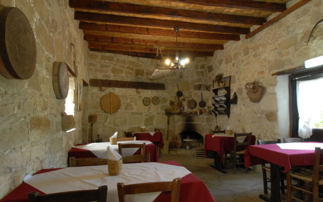 Vasilias Nikoklis Inn Paphos