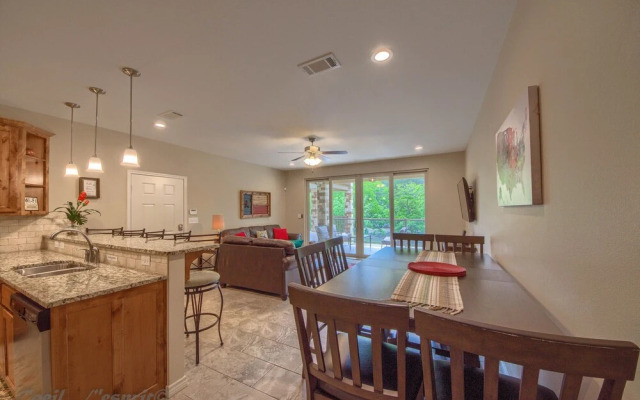 Lazy Daze RG210 - 3 Br Condo