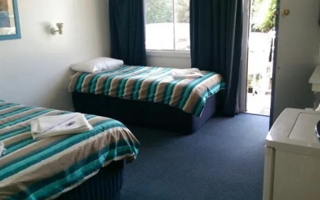 Bargara Beach Hotel Motel – Guest Rooms – Bargara
