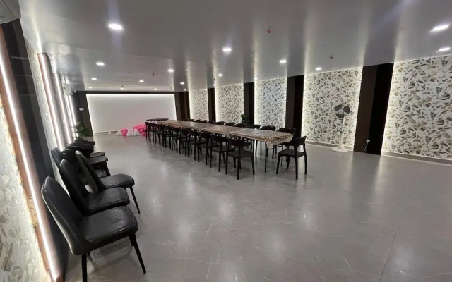 Hotel Soumya Sarovar