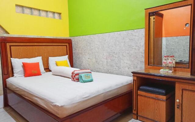 OYO 3727 Homestay Gayatri Sawojajar