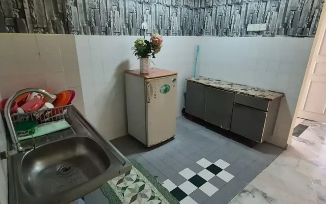 Oyo Home 90365 Rohaya Ram @ Marina View Villas