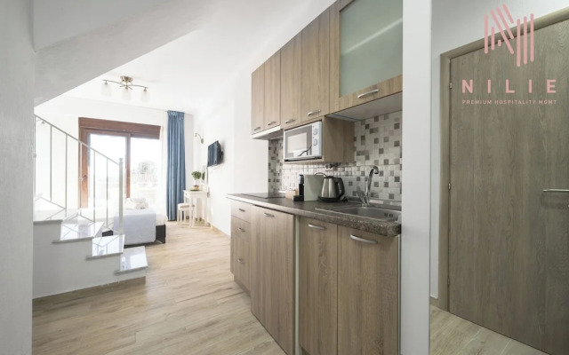 Azur Residences, Nilie Hospitality MGMT