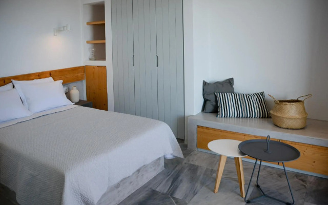 Pharos Apartments