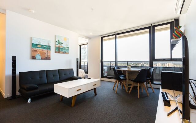 SANTERI, 2BDR Melbourne Apartment