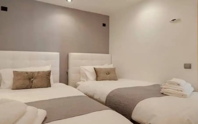 Villa Issabella Marbella, Elviria