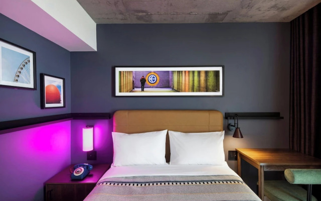 New Hotel Moxy Montreal Downtown
