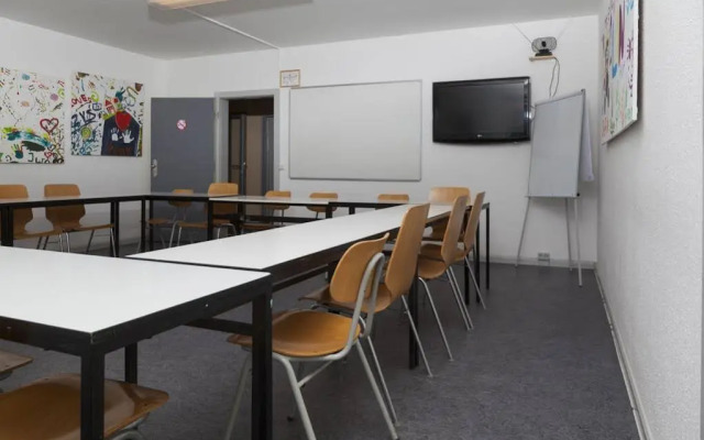 Hostel Pro-social