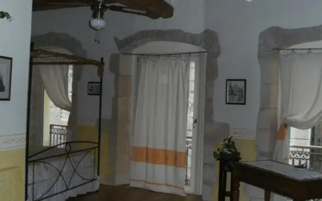 BB Antico Palazzo Crisaripa