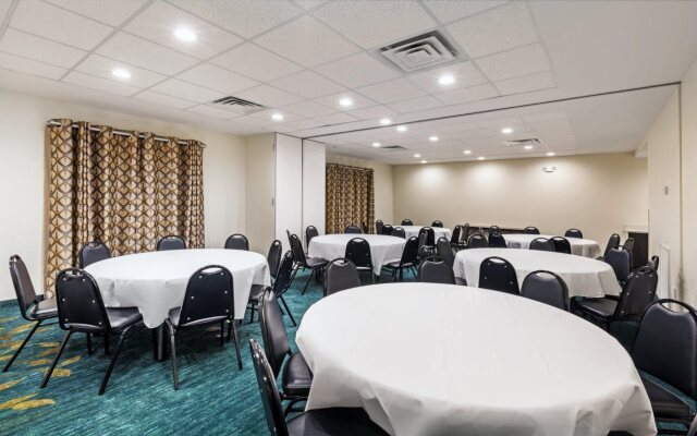 Candlewood Suites Houston North I45 by IHG