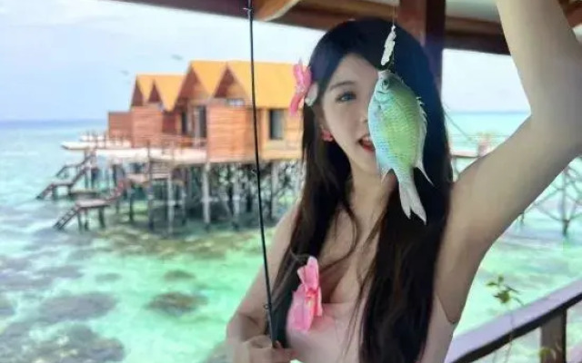 Jelly Sea Resort