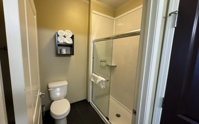 Staybridge Suites Marquette by IHG