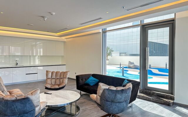 HiGuests - The Sterling by Omniyat