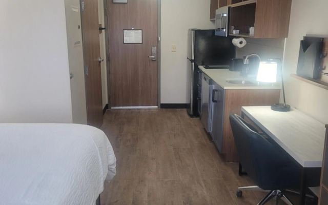 Candlewood Suites Southfield - Detroit by IHG