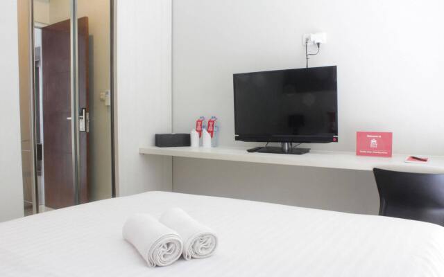 ZEN Rooms Kuningan Anggrek