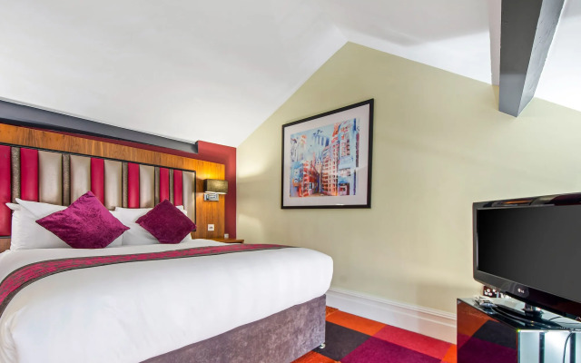 Roomzzz Manchester City