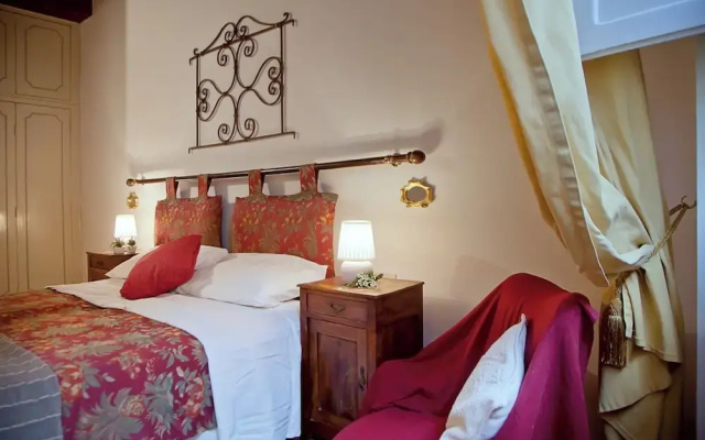 Mamo Florence - Palazzo Spinelli Apartment