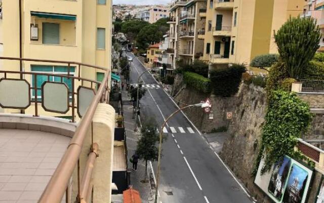Suite Sea 27 - Sanremo Vista Mare