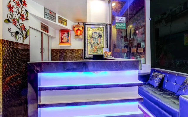 Oyo 18867 Hotel Vision Palace