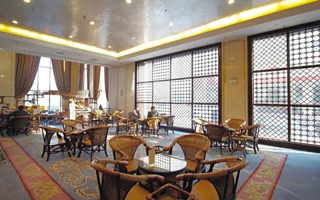 GreenTree Huainan Tianjiaan Square Guangchang road Hotel