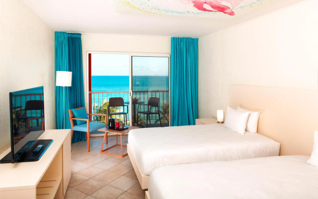 Hotel Arawak Beach Resort