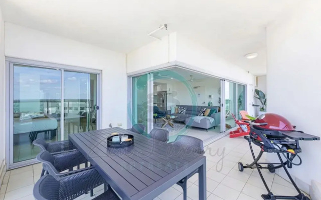 Zen Seabreeze Workdesk Balcony Dining Seaview