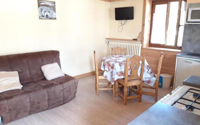 Appartement Albiez-Montrond, 2 pièces, 3 personnes - FR-1-618-6