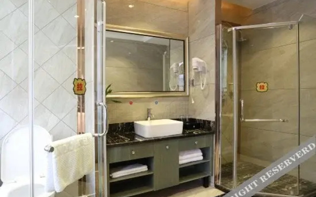 Zhangjiajie Peninsula Hotel