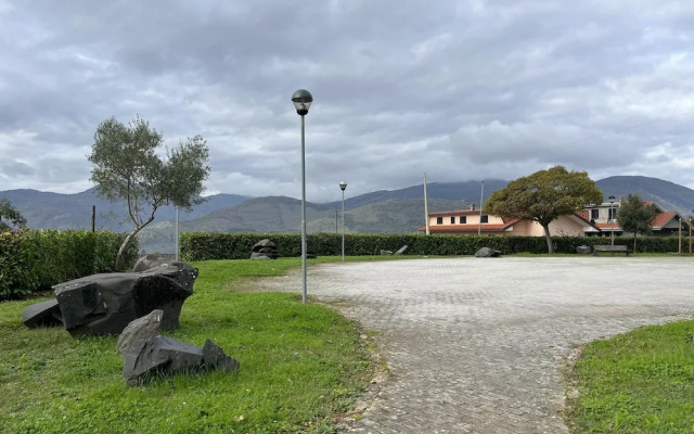 Preta Nera Intera in Giuliano di Roma