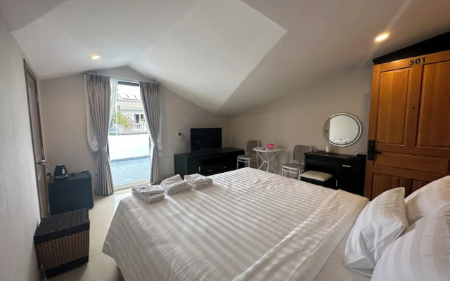 The Star Hotel 2