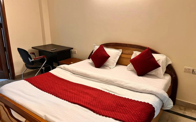 OYO Rooms 786 Old Gurgaon