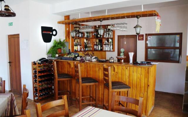 Family Hotel KrisBo