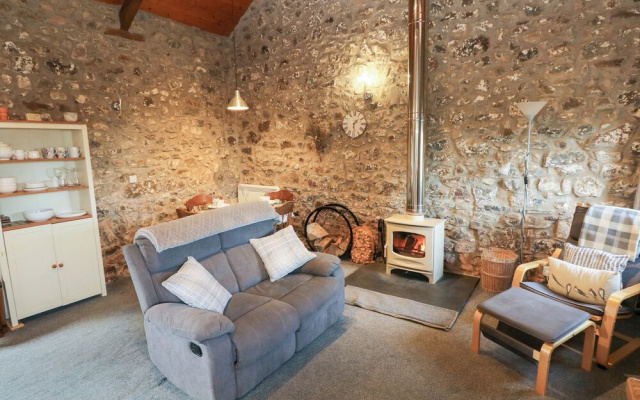 8 Rogeston Cottages