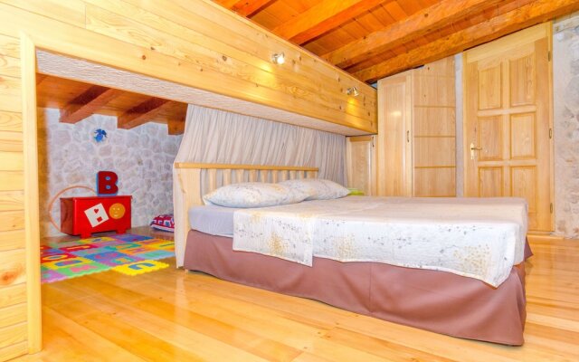 House Srecko