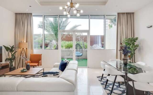 Stunning Apartment w/ Beach Access at The Palm!