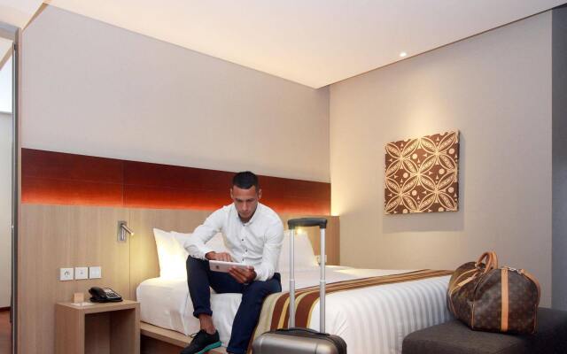 Ra Premiere Simatupang