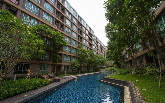 Dcondo Creek Design Room