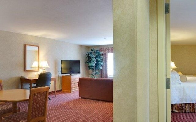 Best Western Plus Media Center Inn & Suites