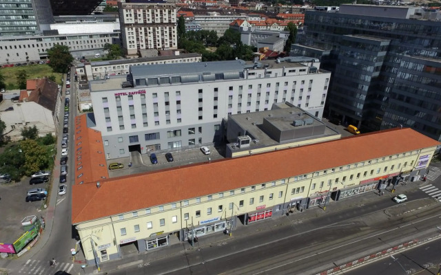 Hotel Saffron