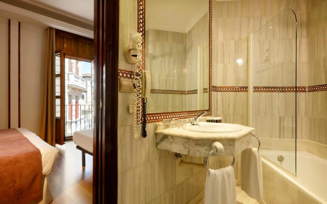 Hotel EXE Triunfo