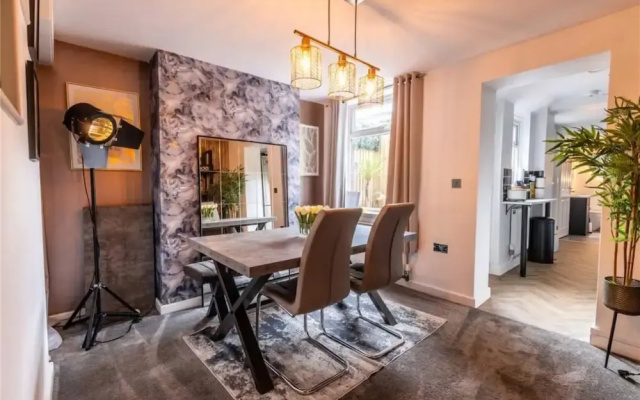 Peaceful Retreat in Telford With Modern Amenities