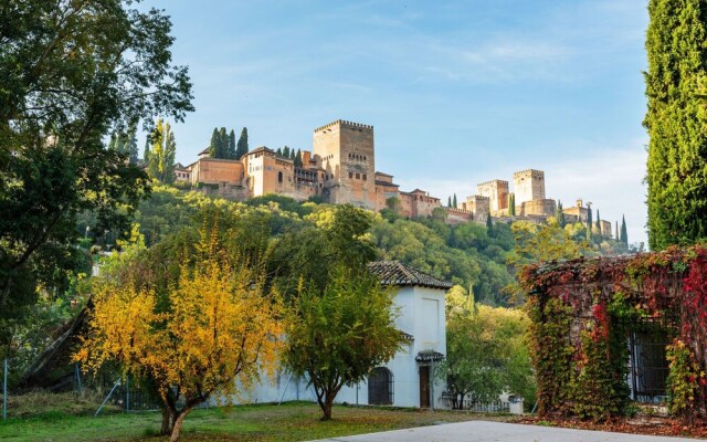 City Apartment Near The Alhambra